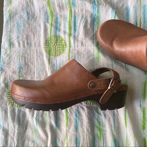 Dockers clogs